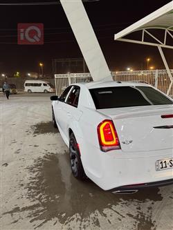 كرايسلر 300